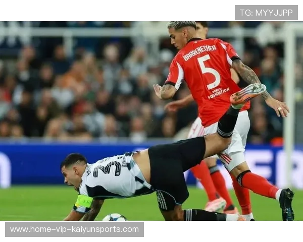 盘点阿贾克斯盯内马尔式突，足球场上的独特战术风景