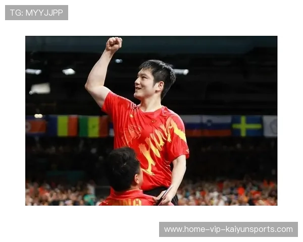 樊振东红衣首秀全景回顾:胜利+造型+热情球迷三重炸场,樊振东比赛精彩视频 樊振东红衣首秀全景回顾:胜利+造型+热情球迷三重炸场,樊振东比赛精彩视频